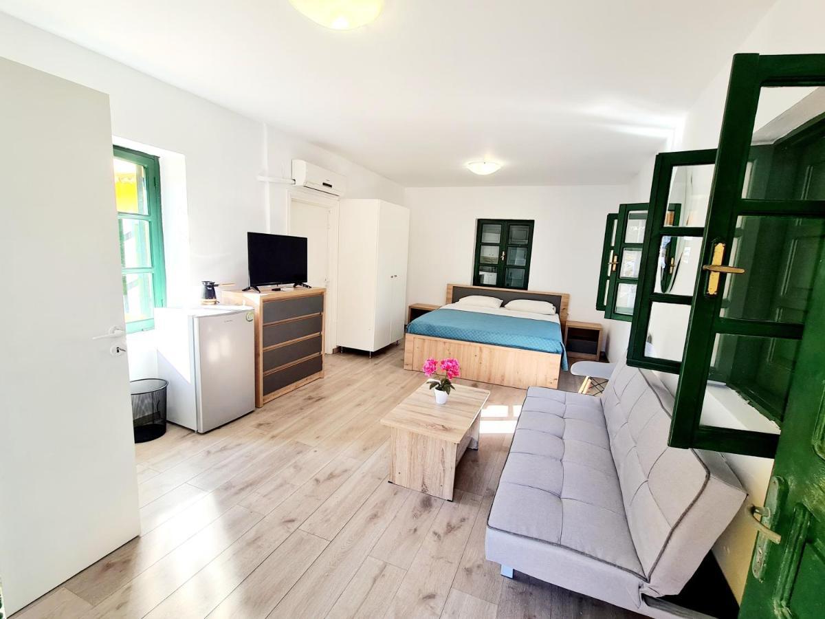 Piccolo Modern Suites Old Town Rhodes City Bagian luar foto